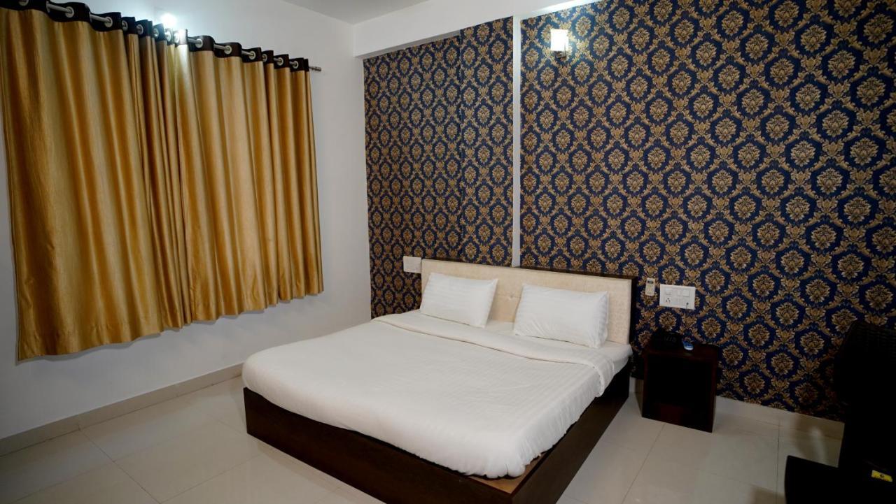 Hotel Badam Palace Udaipur Esterno foto